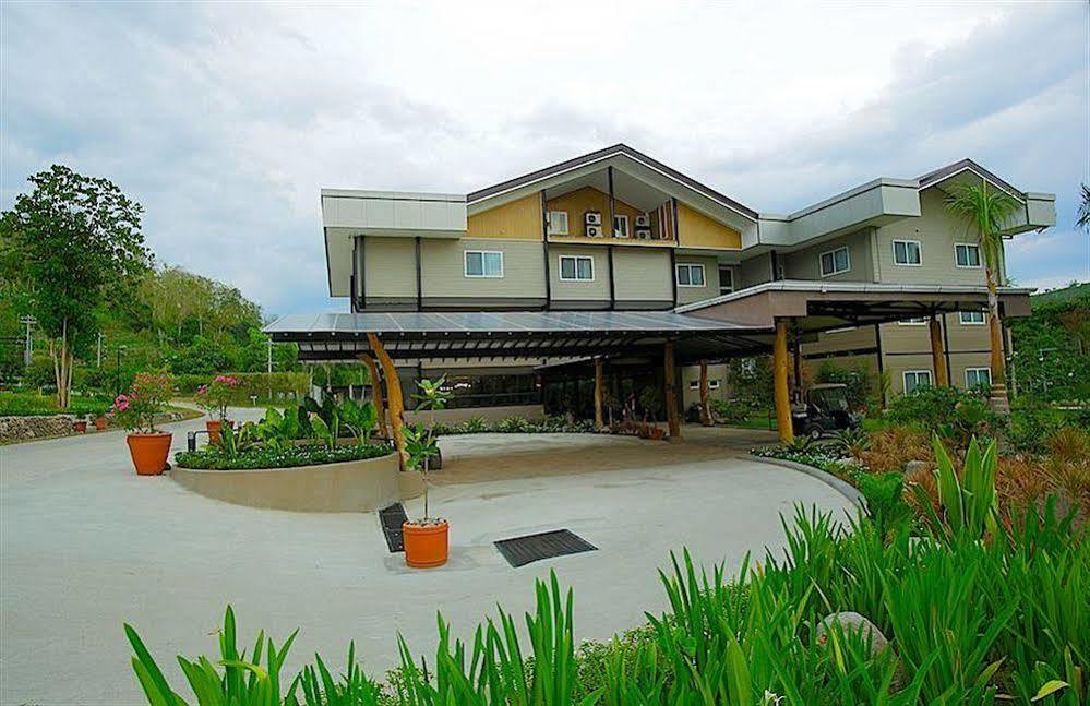 Green Canyon Leisure Farms Clark Field Exterior foto